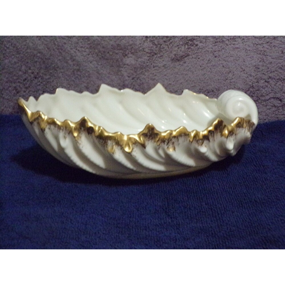 Lenox Oval Acanthus Candy Dish‎ w/24K Gold Trim